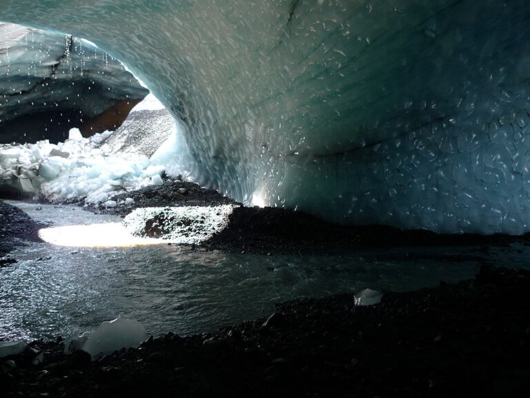 Vatnajökull Ice Caves